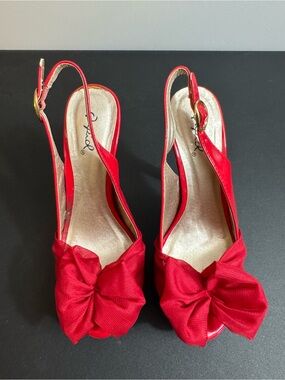 Qupid Red Slingback Bow Peep-Toe Heels